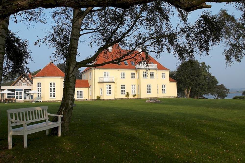 Gl. Avernaes Sinatur Hotel & Konference Ebberup Esterno foto
