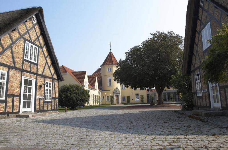 Gl. Avernaes Sinatur Hotel & Konference Ebberup Esterno foto